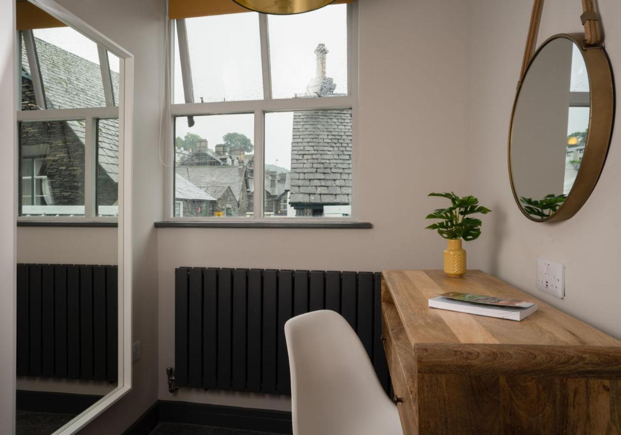 Spacious - Contemporary 2Br Apartment - Central Ambleside - Parking Екстериор снимка